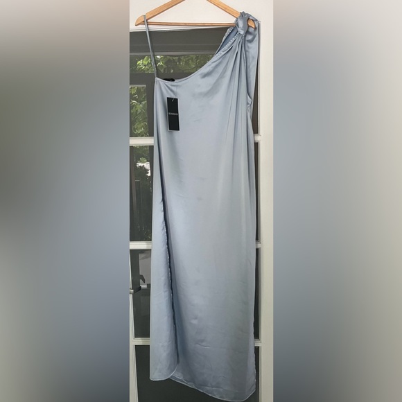 NWT SELMACILEK pale blue one-shoulder satin maxi dress, size medium - Picture 5 of 10